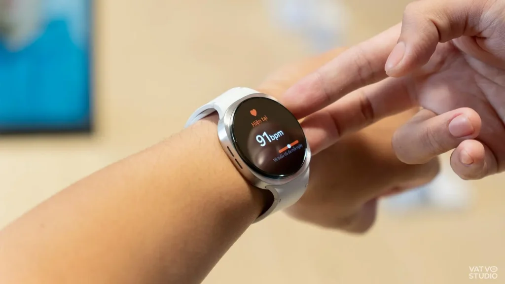 Galaxy watch 8 40mm daizima 5 - فروشگاه اینترنتی دایزیما ساعت هوشمند سامسونگ مدل Galaxy Watch 8 40mm L320