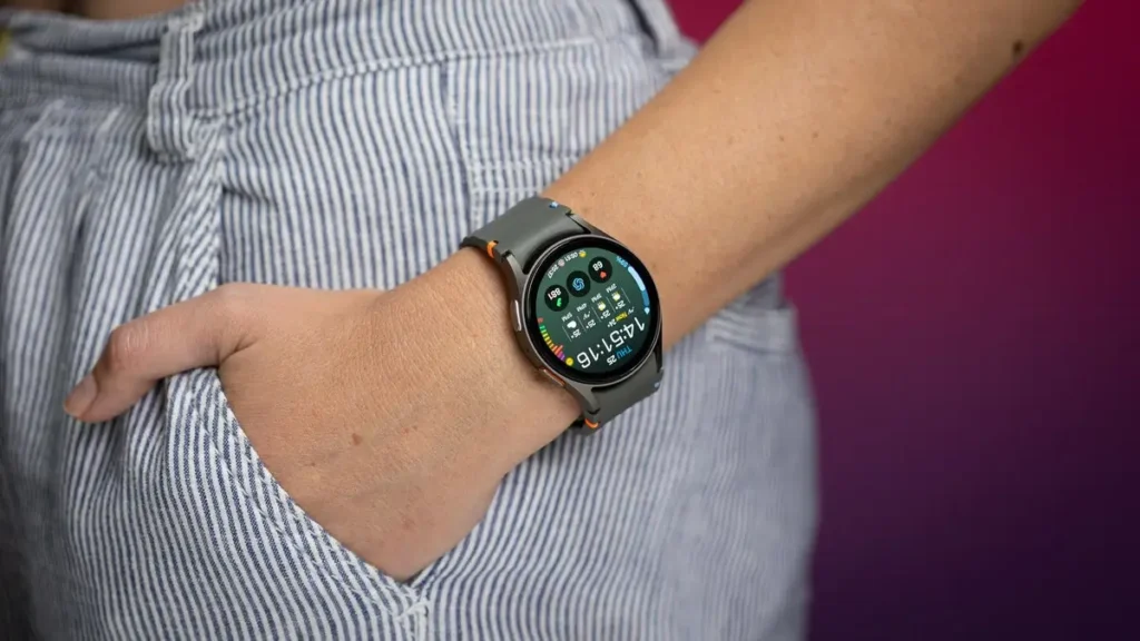 galaxy watch 7 40mm daizima 1 - فروشگاه اینترنتی دایزیما ساعت هوشمند سامسونگ مدل Galaxy Watch 7 40mm L300