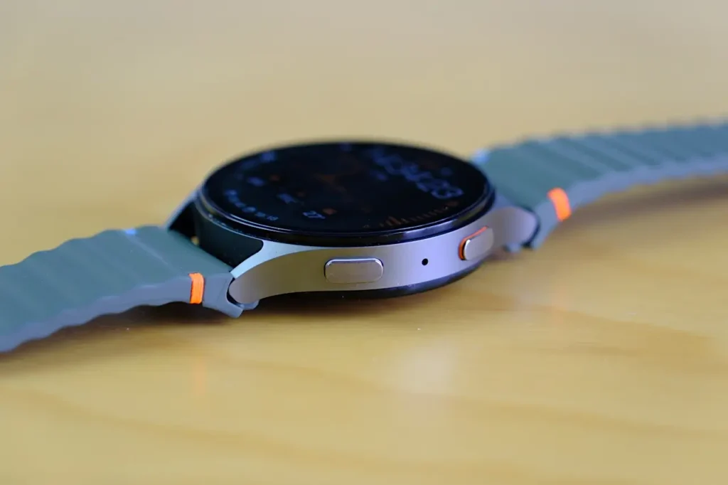 galaxy watch 7 44mm daizima 3 - فروشگاه اینترنتی دایزیما ساعت هوشمند سامسونگ مدل Galaxy Watch 7 44mm L310