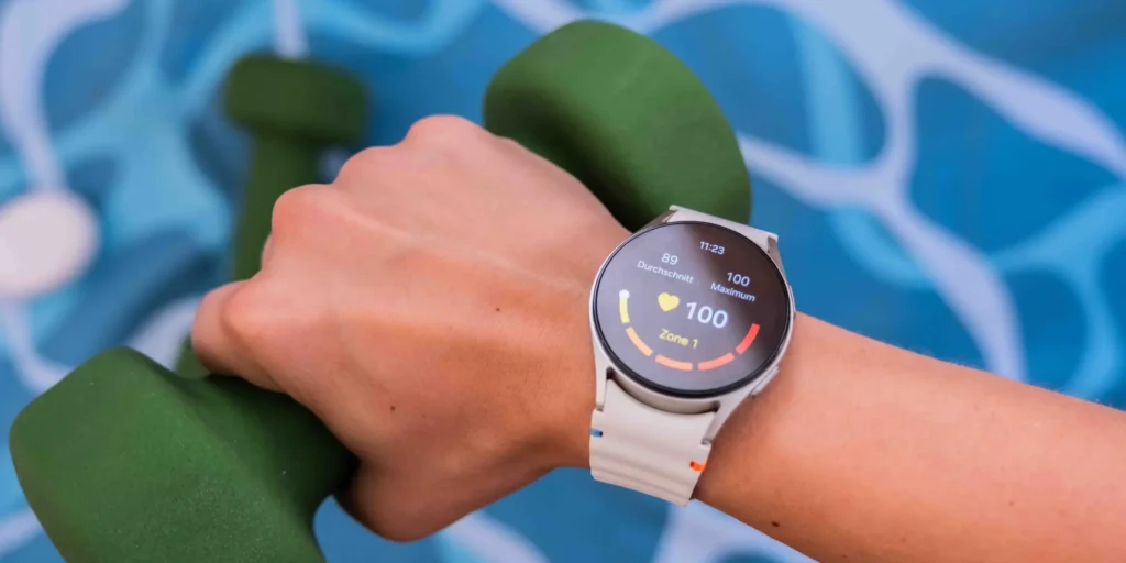 galaxy watch 7 44mm daizima 5 - فروشگاه اینترنتی دایزیما ساعت هوشمند سامسونگ مدل Galaxy Watch 7 44mm L310